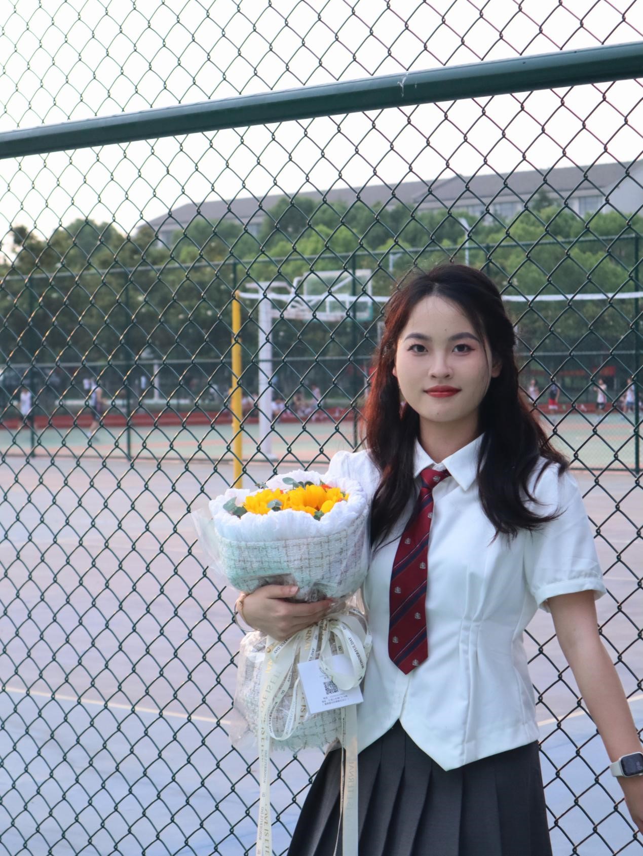 潘婷婷