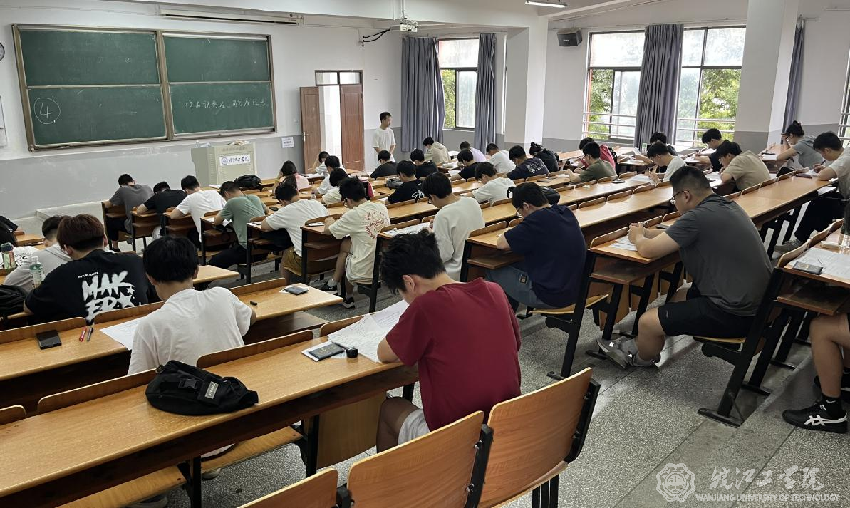 2024年beat365官方网站数学竞赛暨全国大学生数学竞赛（安徽赛区）选拔赛在beat365官网举行