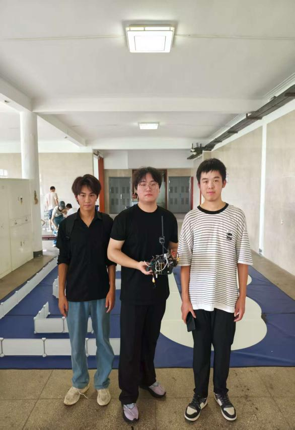 嵌入芯片学技术 竞赛实践出佳绩——beat365官方网站电信工程学院在第八届全国大学生嵌入式芯片与系统设计竞赛中荣获佳绩