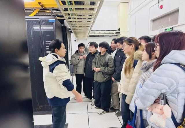 认识企业技术，实习专业知识——beat365官方网站通信工程专业学生赴三企业开展认识实习